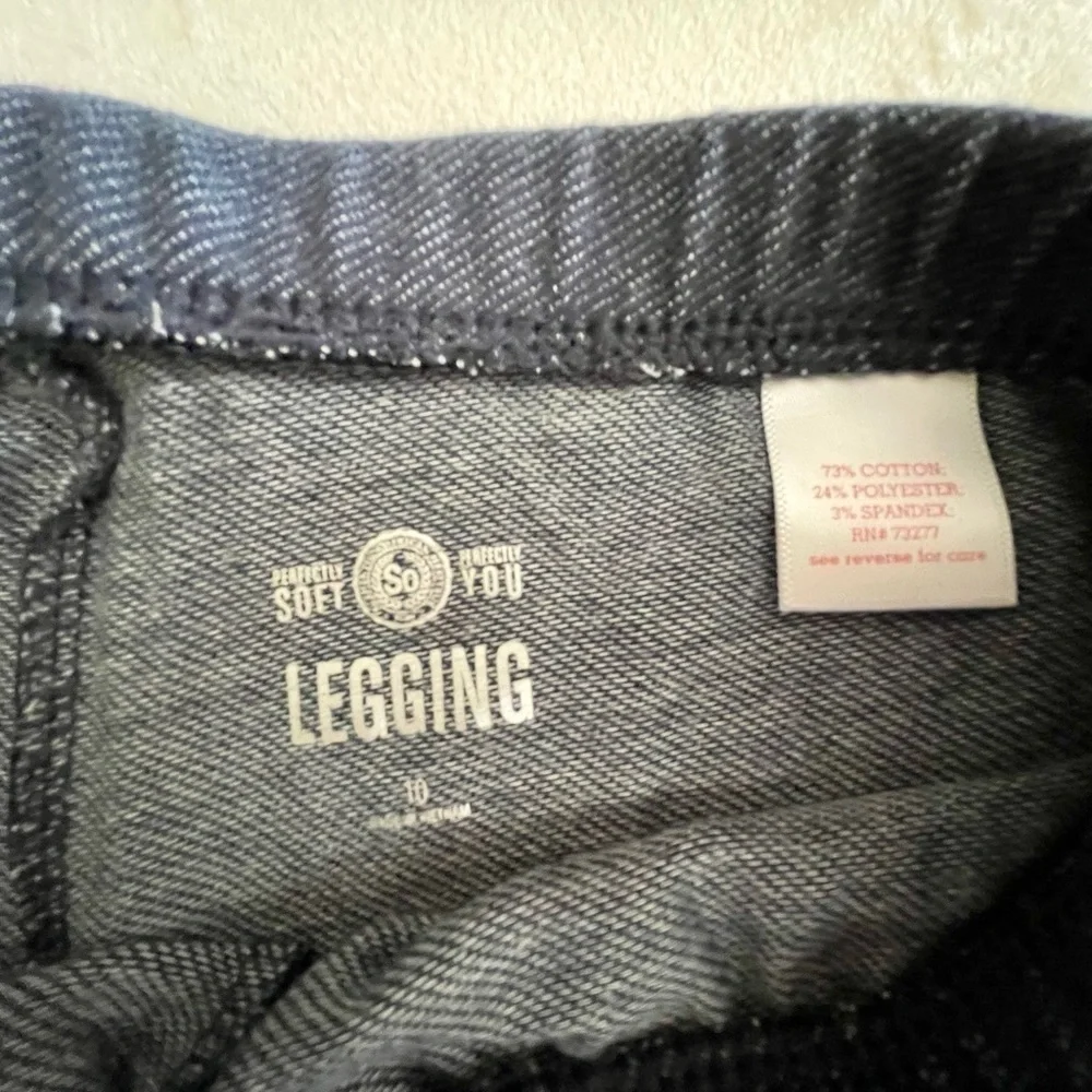 SO, GIRLS BLUE, SOFT DENIM LEGGINGS, SIZE 10. CRAZY8, T-SHIRT, SIZE L(10/12).